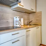 - Haus E, App 0e1007 Daire *