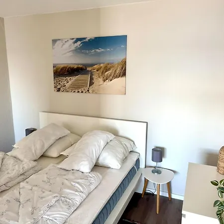 - Haus E, App 0e1007 *
